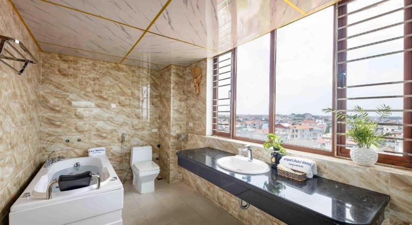 Hanoi Airport Premium Hotel Exterior foto